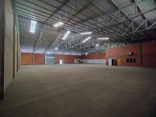 Pavilhão / Depósito para alugar em São José, Novo Hamburgo